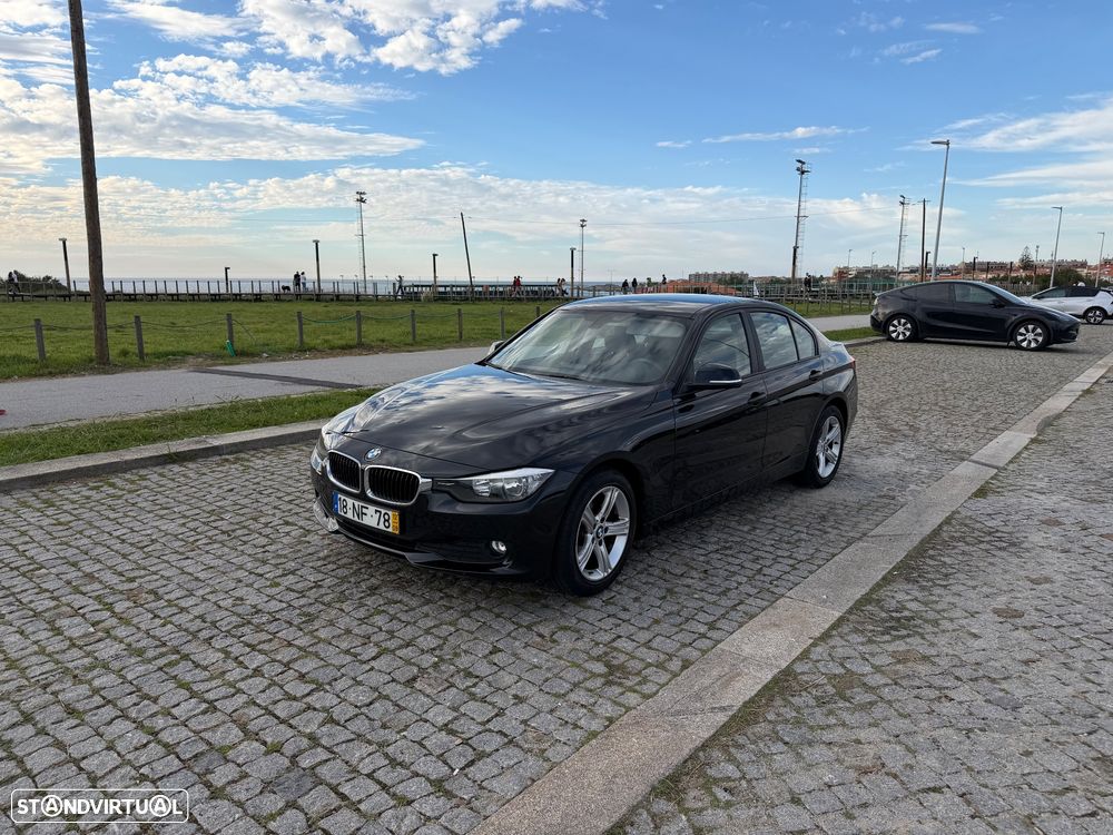 BMW 320 d Auto Exclusive - 3