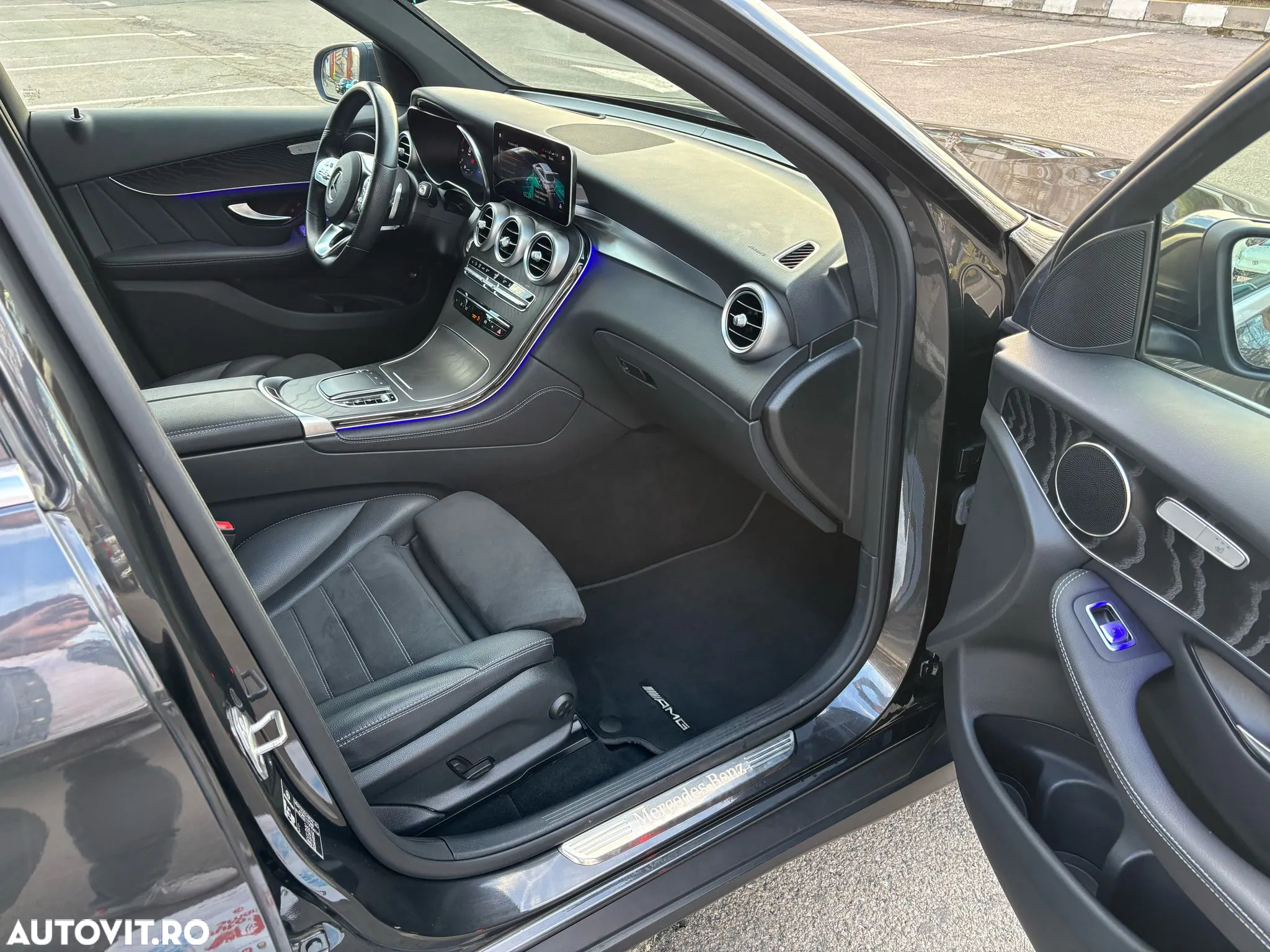 Mercedes-Benz GLC 300 de 4Matic 9G-TRONIC AMG Line Plus - 12