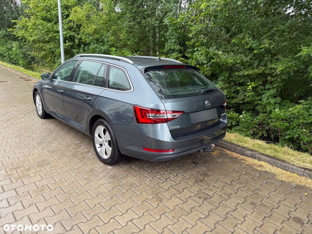 Skoda Superb 1.6 TDI Ambition DSG - 2