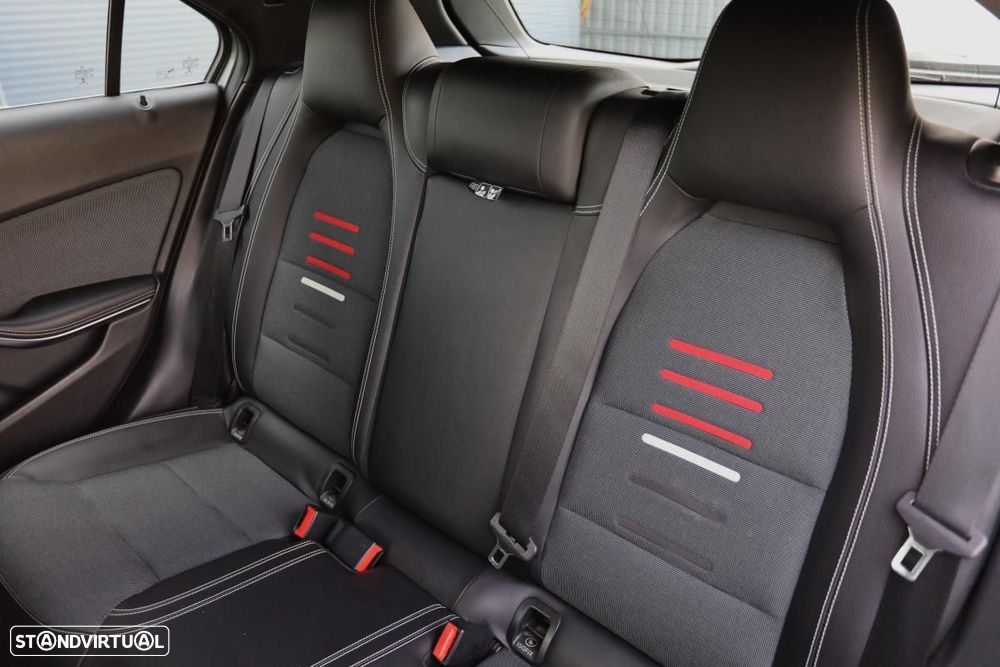 Mercedes-Benz A 180 - 18