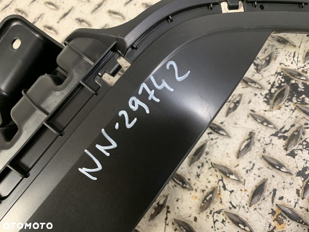 NOWY ORYGINALNY STELAŻ PRZEDNI MOCOWANIE PRZÓD WZMOCENIENIE GRILL HYUNDAI KONA I 17-23 86561-J9NA0 - 5