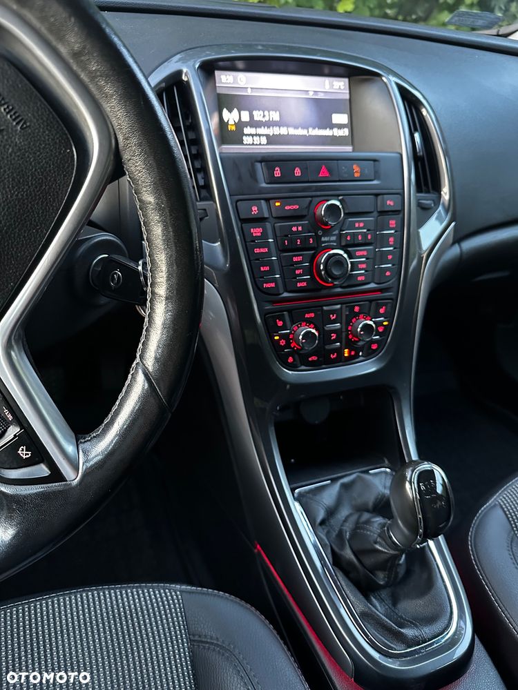 Opel Astra 1.7 CDTI Cosmo - 17