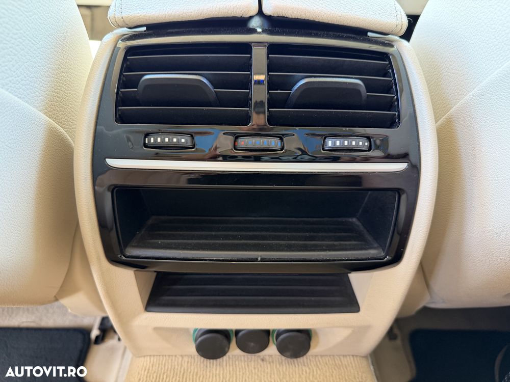 BMW Seria 5 530i AT MHEV - 35