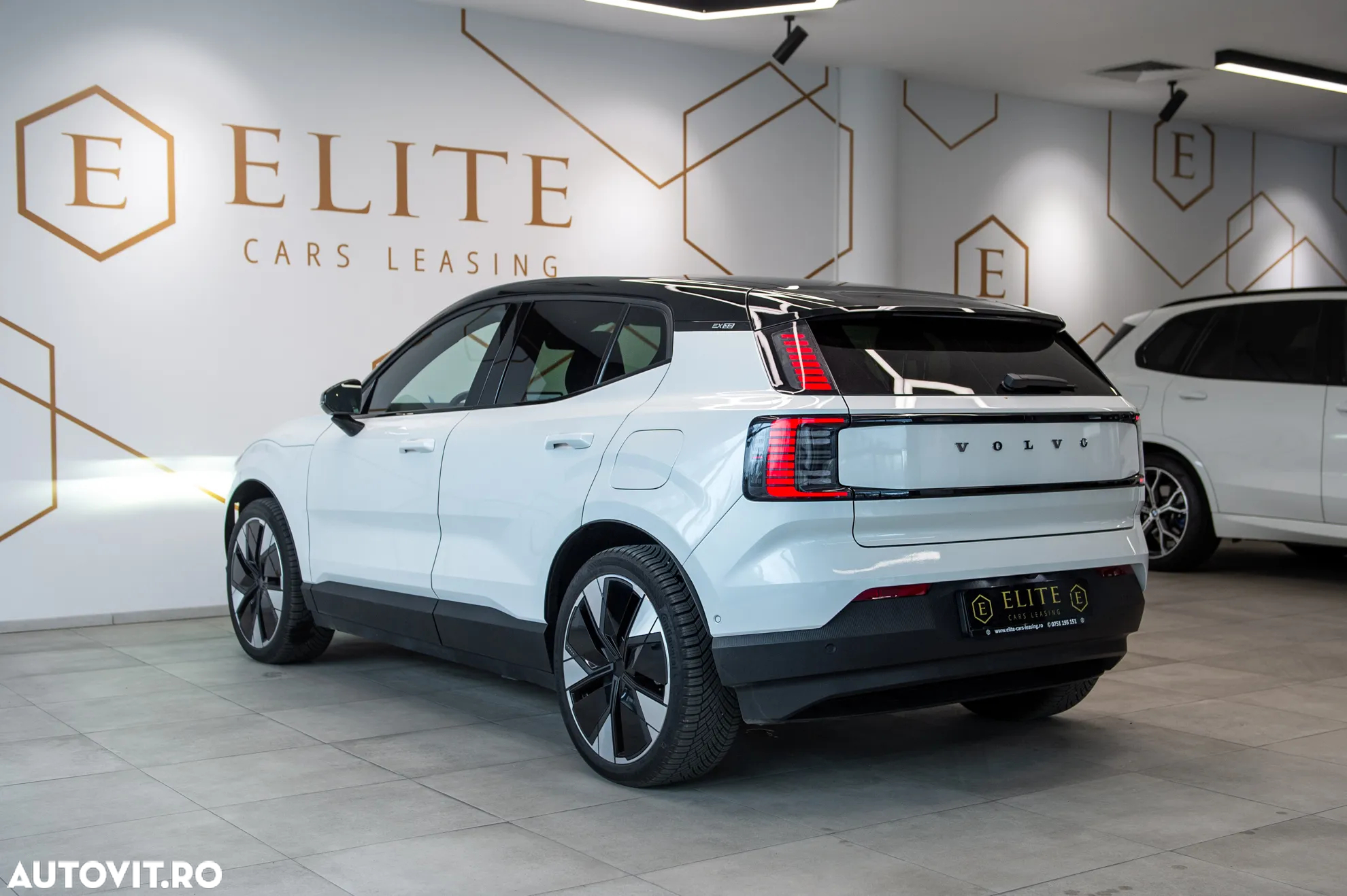 Volvo EX30 Twin Motor Performance AWD Ultra - 5