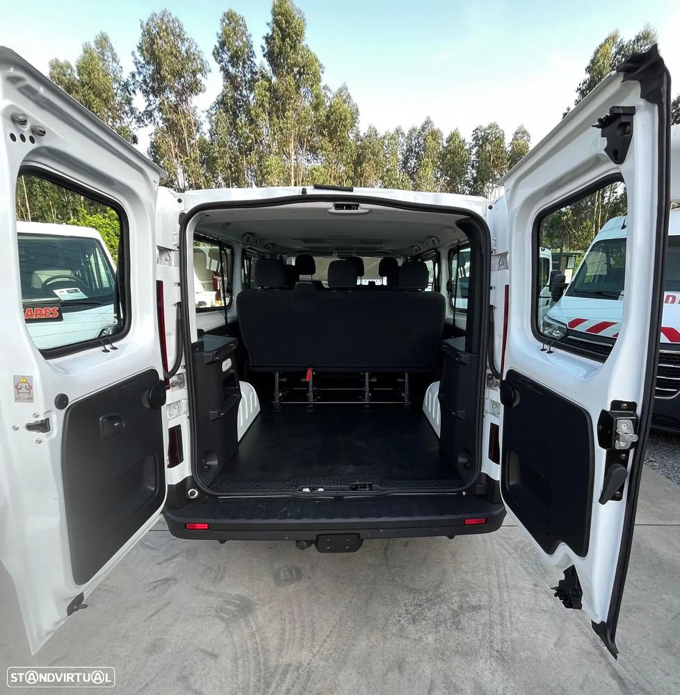 Renault Trafic - 9