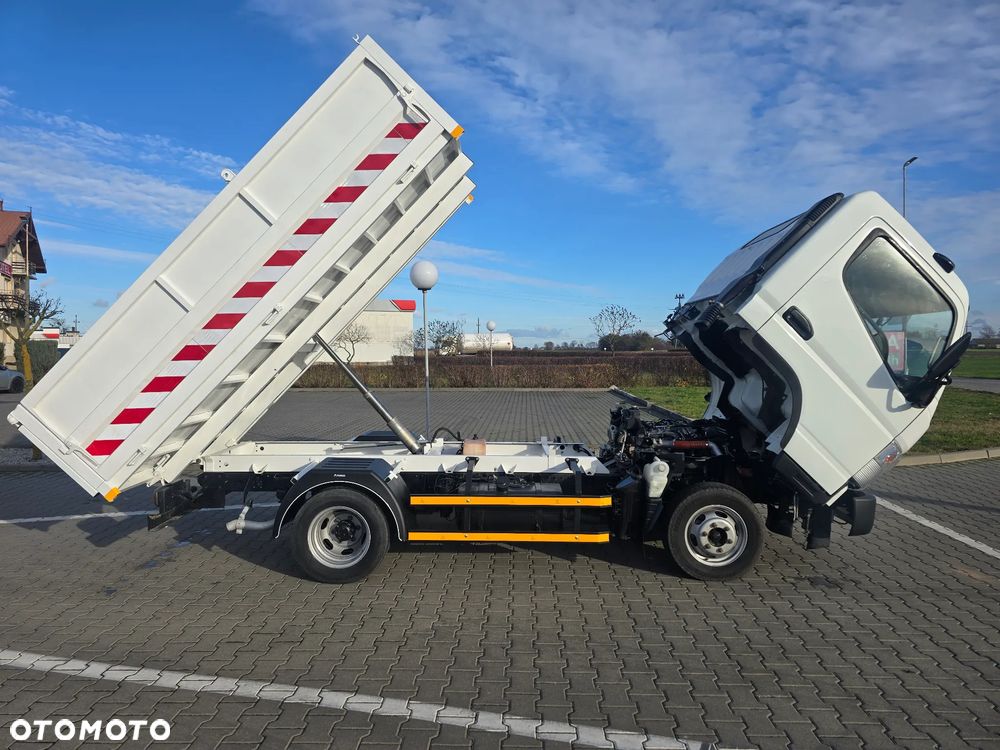 Mitsubishi Fuso canter - 37