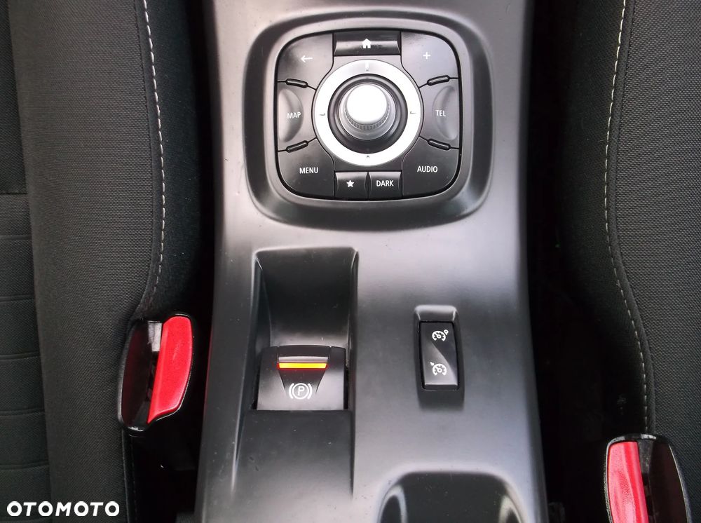 Renault Megane ENERGY dCi 110 EDC LIMITED - 16