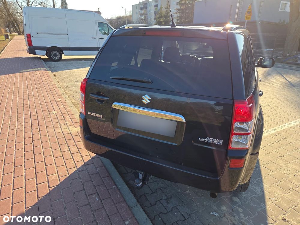 Suzuki Grand Vitara 2.4 De Luxe EU5 - 5