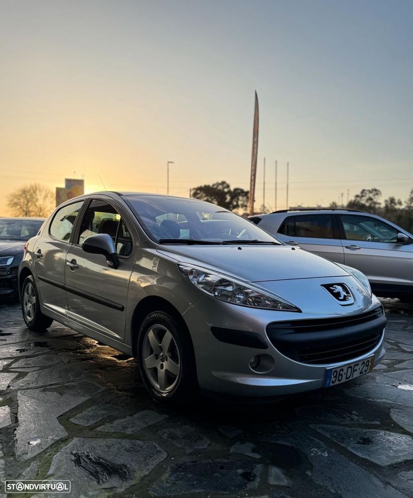 Peugeot 207 1.4 HDi Premium - 3