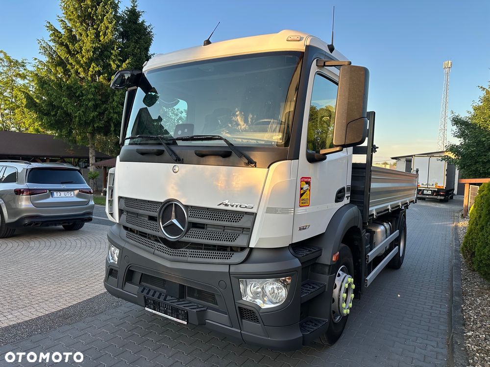 Mercedes-Benz Antos 1827 Wywrotka 2017 rok - 3