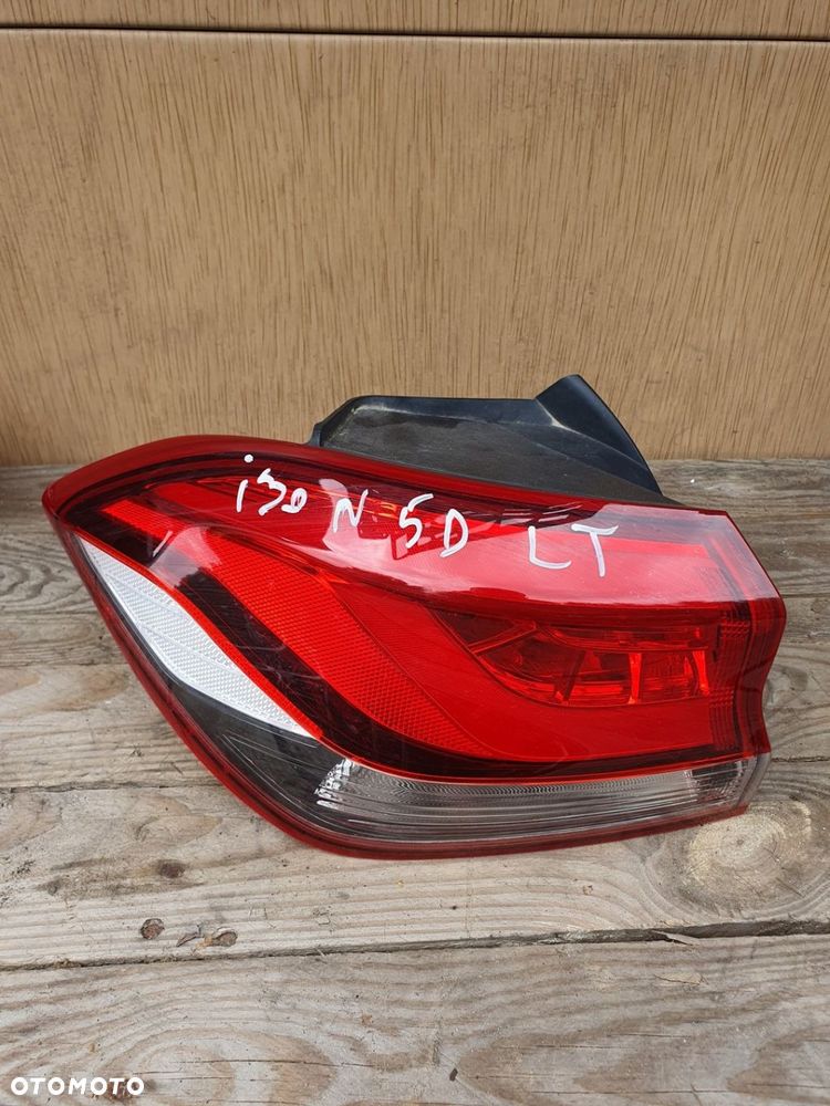 HYUNDAI i30 III HB LAMPA LED TYŁ LEWA TYLNA W BŁOTNIK 92401-G31 EUROPA