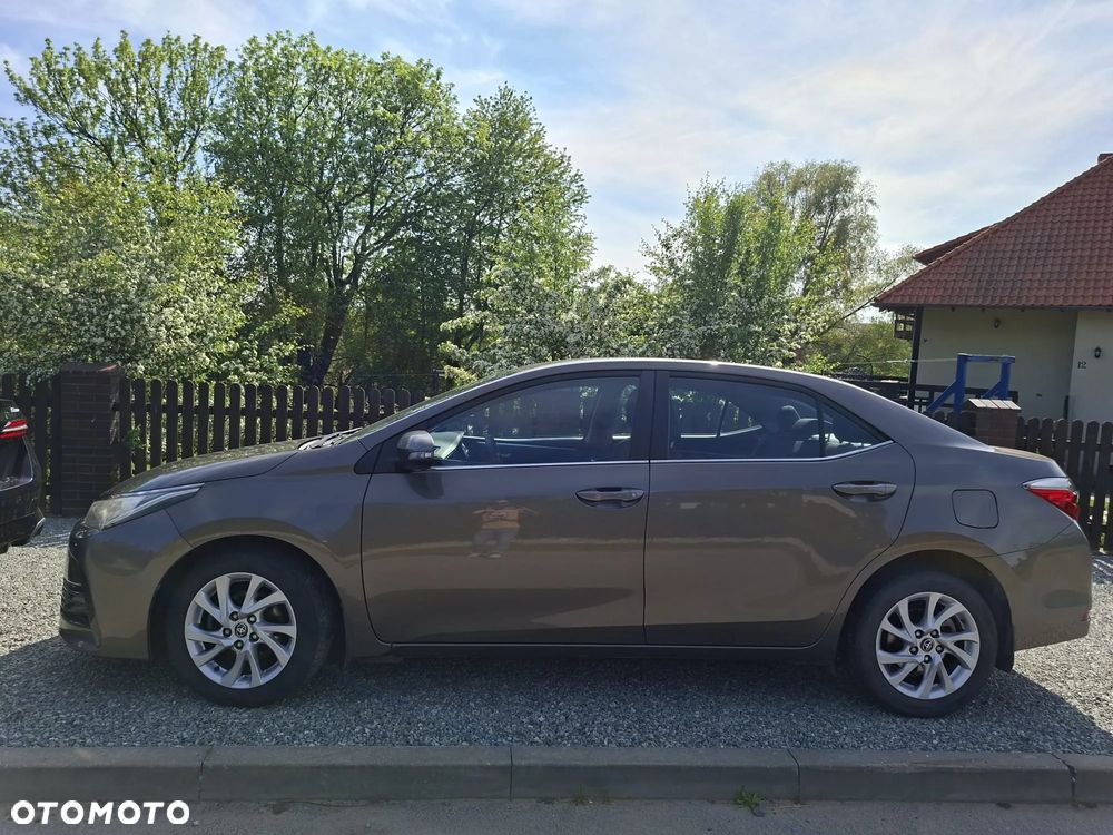 Toyota Corolla 1.6 Premium MS - 3