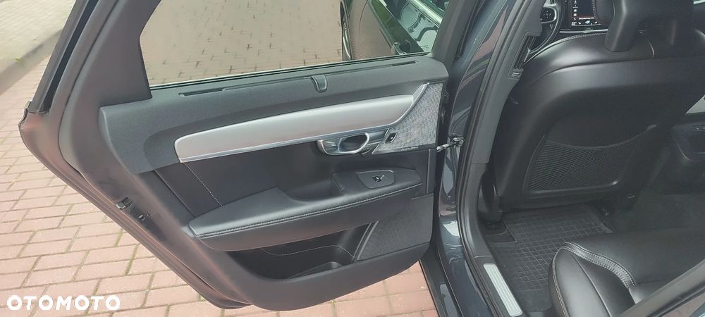 Volvo S90 D4 SCR Momentum Pro - 10