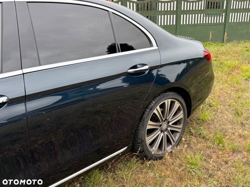 Mercedes-Benz Klasa E 220 d Business Edition 9G-TRONIC - 28