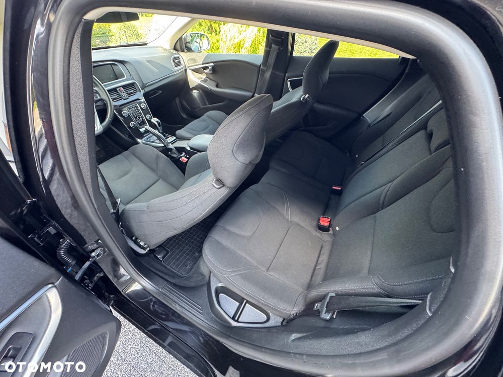 Volvo V40 D2 Drive-E Dynamic Edition - 17