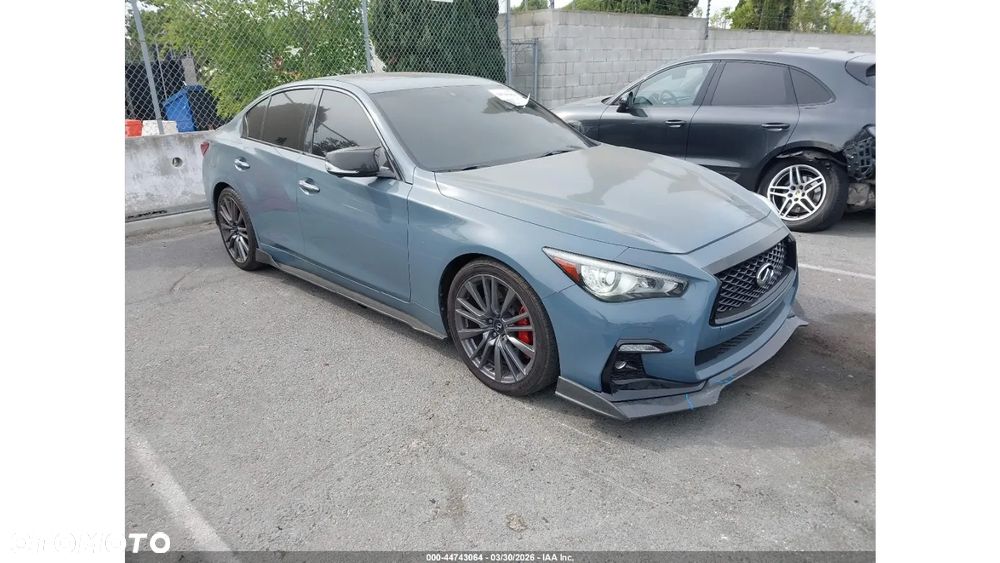Infiniti Q50 - 1