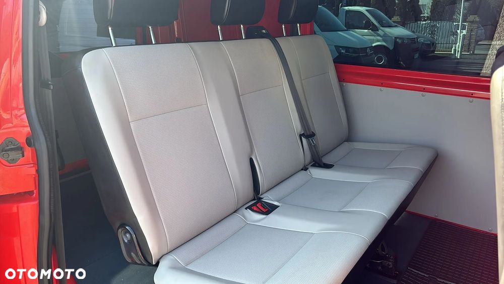 Volkswagen Transporter Kombi L1H1 DSG - 25