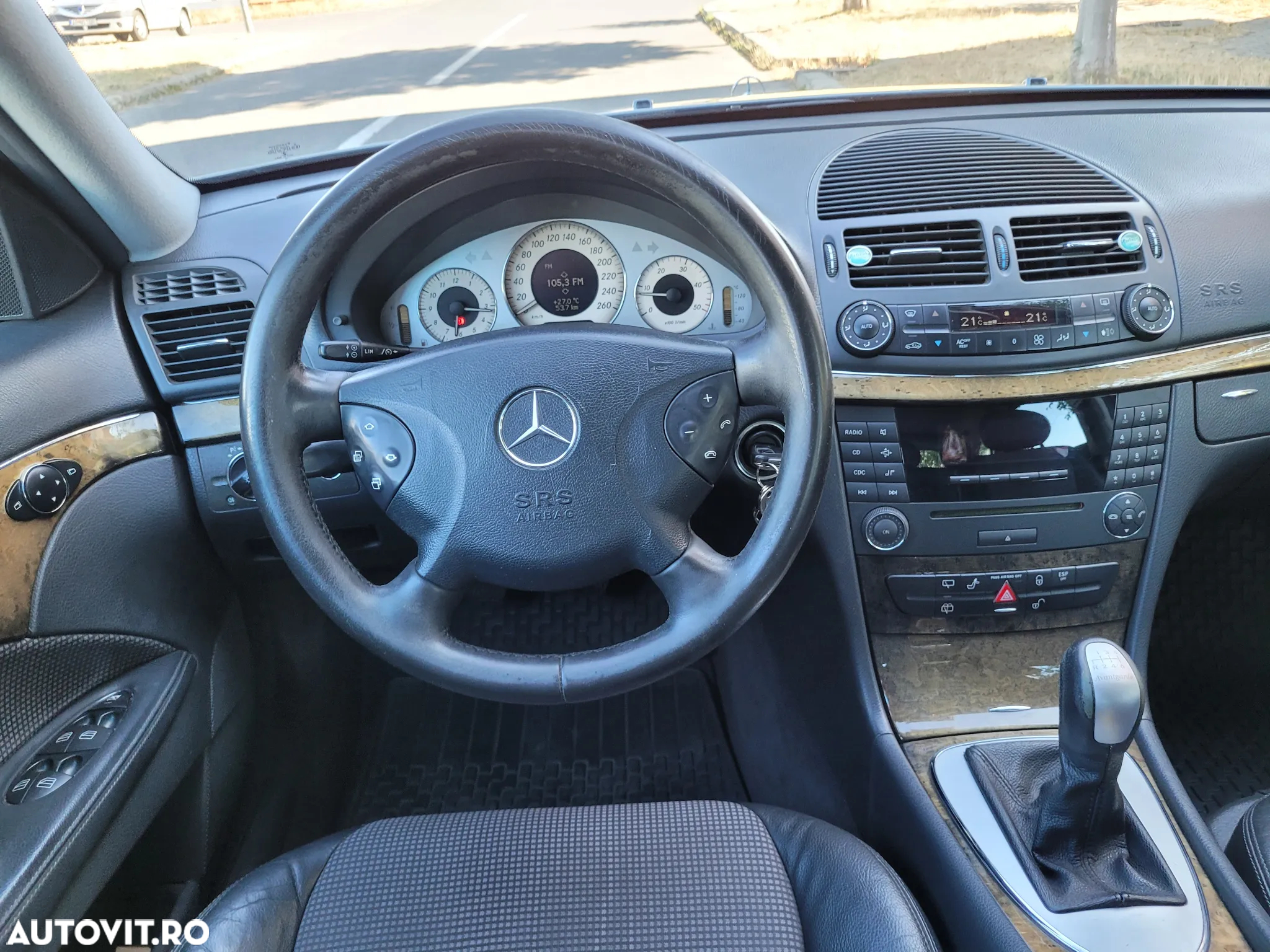 Mercedes-Benz E 220 T CDI Avantgarde - 10