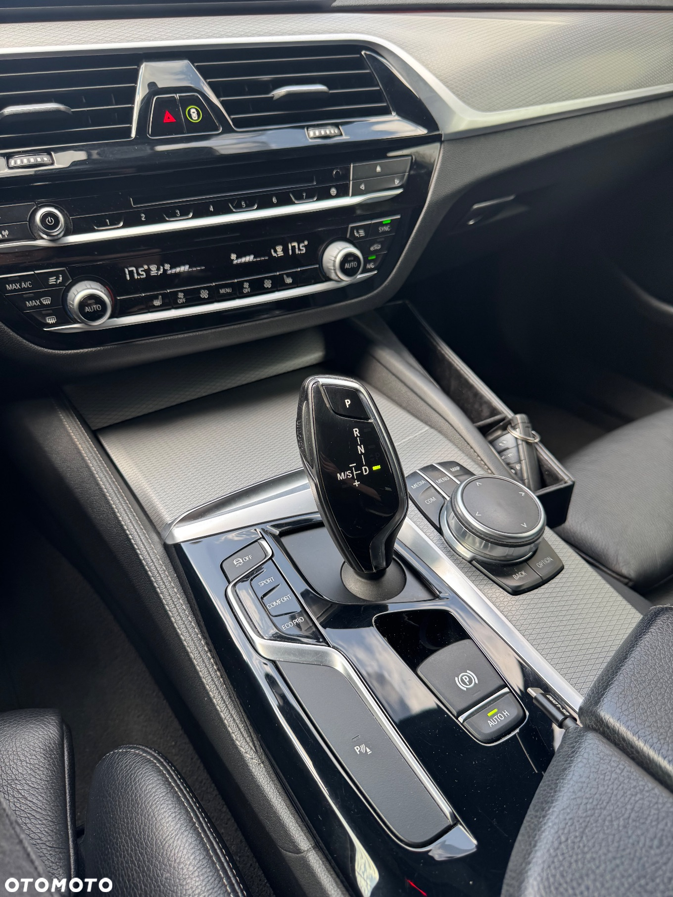 BMW Seria 5 520d xDrive M Sport sport - 13
