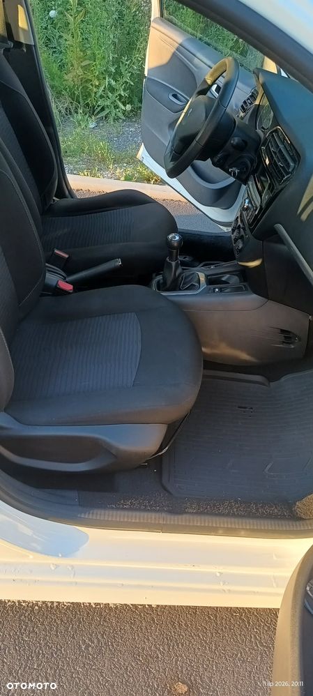 Peugeot 301 1.6 BlueHDi Active - 27