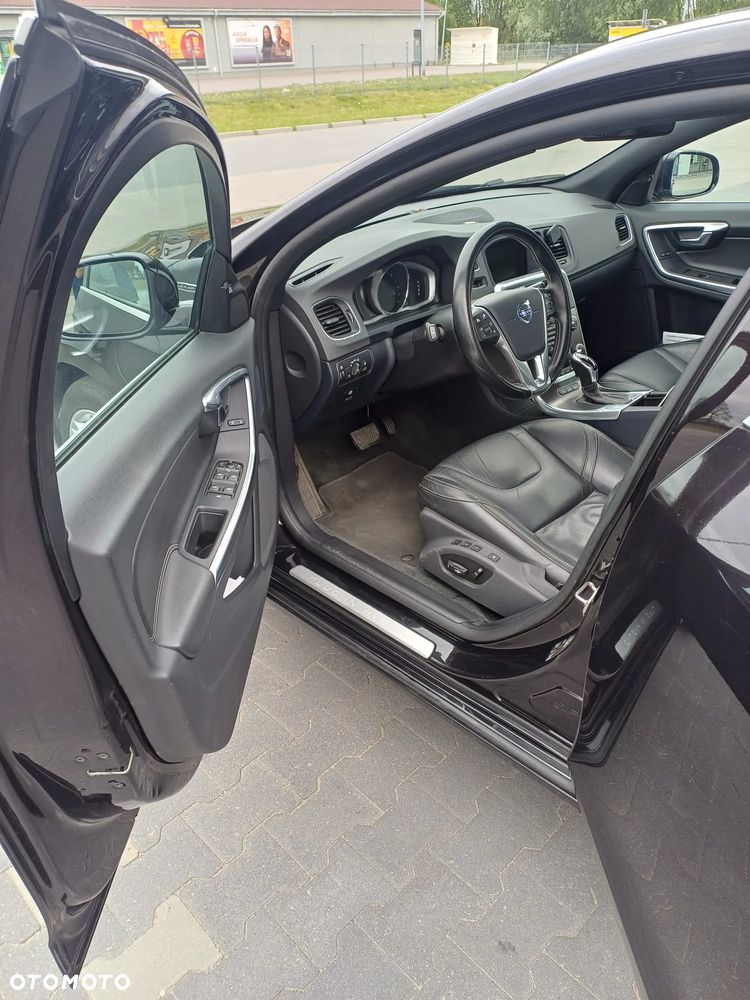 Volvo V60 D6 Plug-In-Hybrid AWD Geartronic Summum - 7