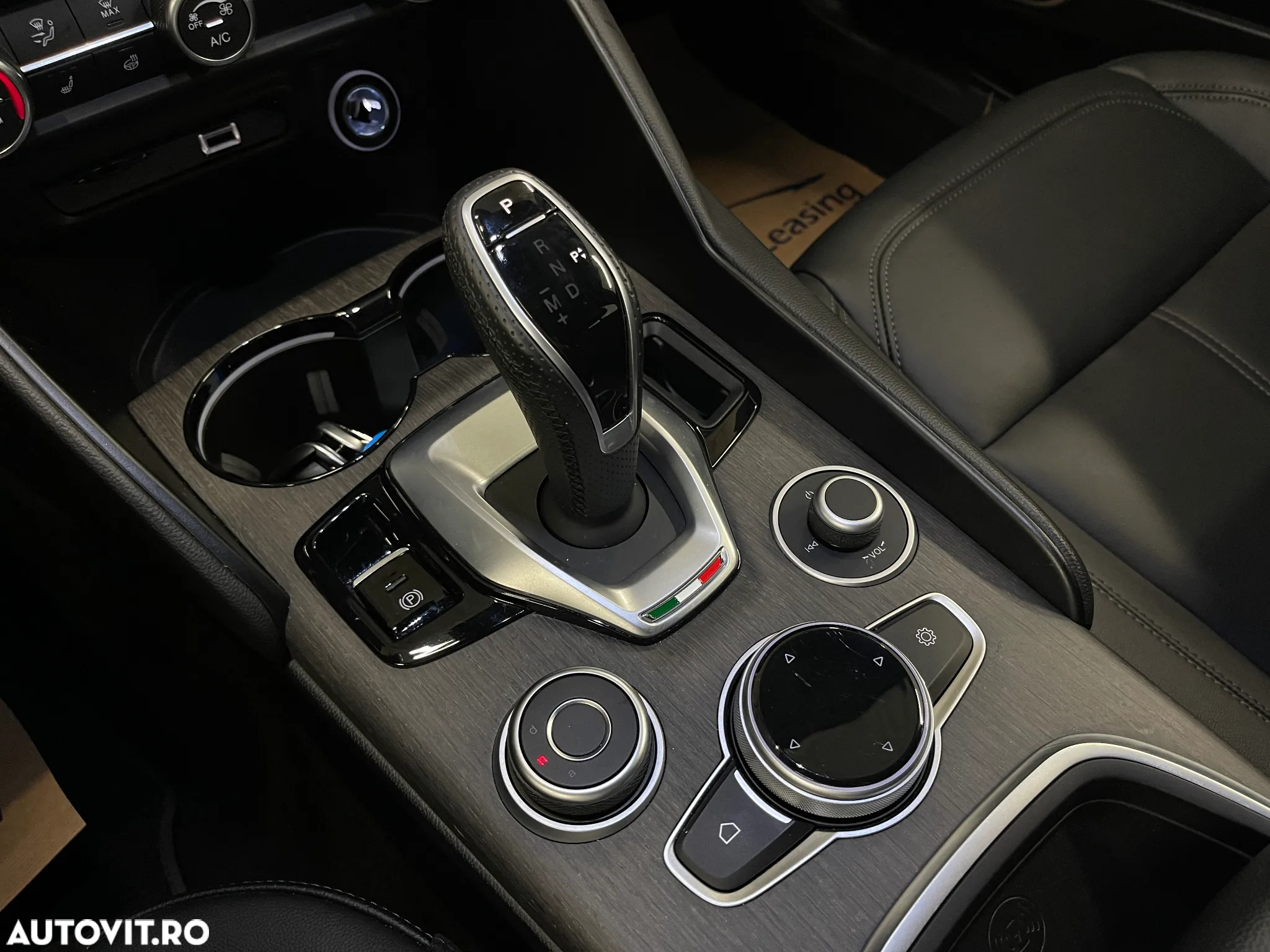 Alfa Romeo Giulia 2.0 Turbo AWD AT8 Ti - 29
