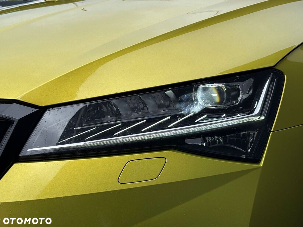 Skoda Superb 2.0 TSI Sportline DSG - 19