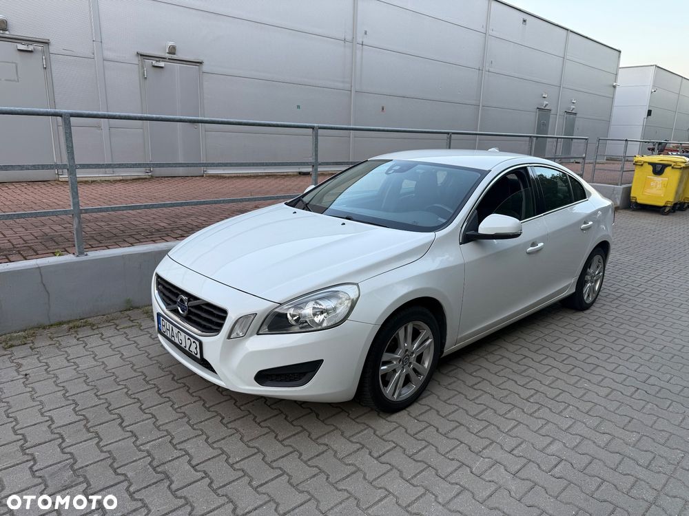 Volvo S60 D3 Summum - 1
