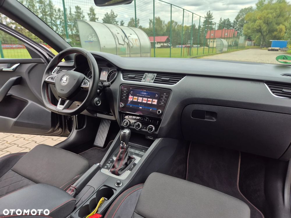 Skoda Octavia 2.0 TSI DSG RS 230 - 32