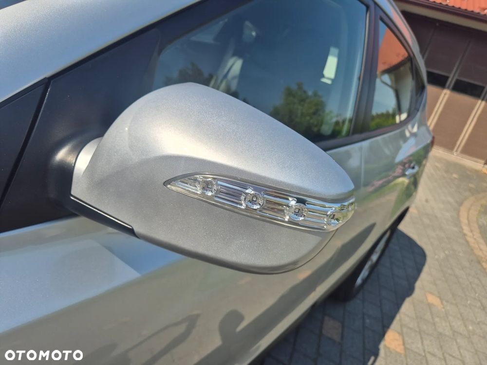 Hyundai ix35 blue 1.6 2WD Finale Silver - 11