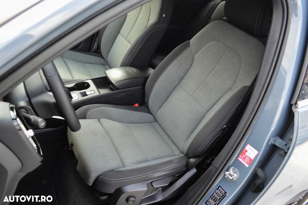 Volvo XC 40 Recharge T4 Twin Engine AT7 Inscription Expression - 28