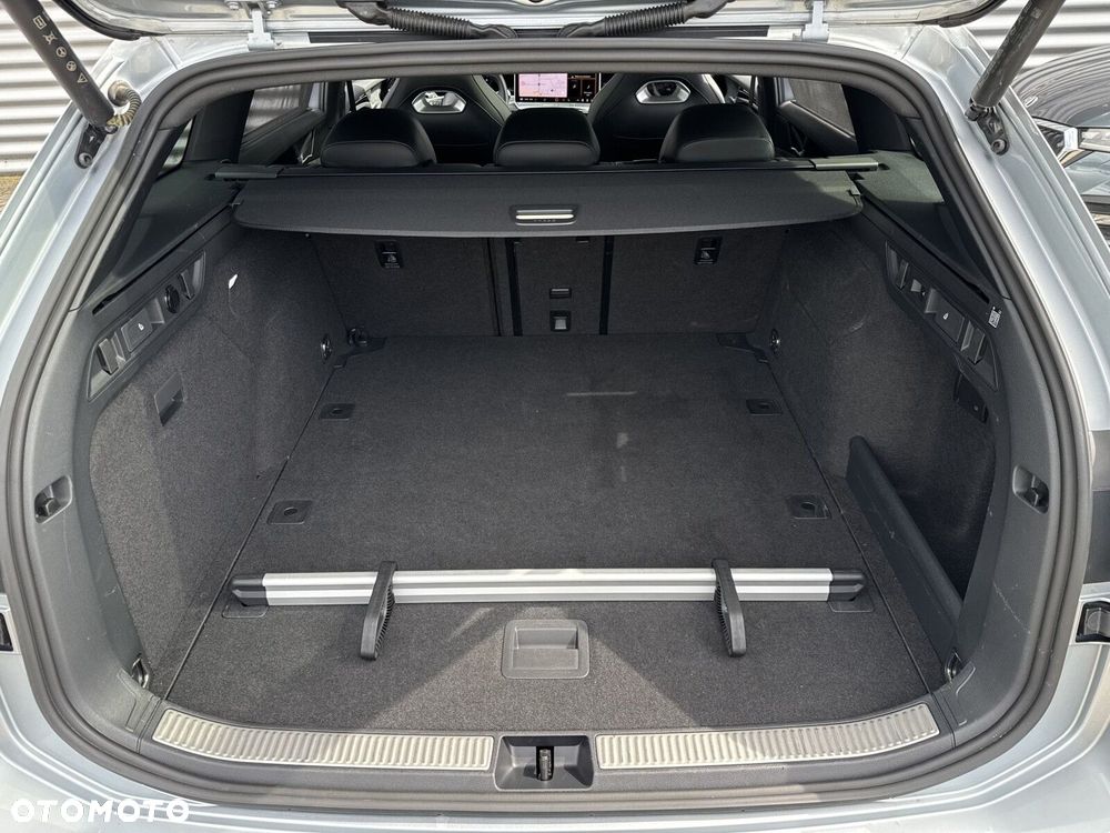 Volkswagen Passat Variant 2.0 TDI SCR 4Mot R-Line DSG - 36