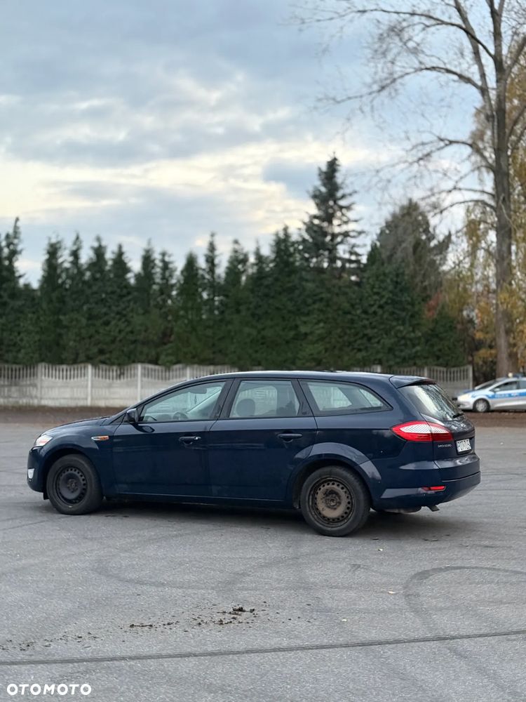 Ford Mondeo 2.0 TDCi Ambiente - 4