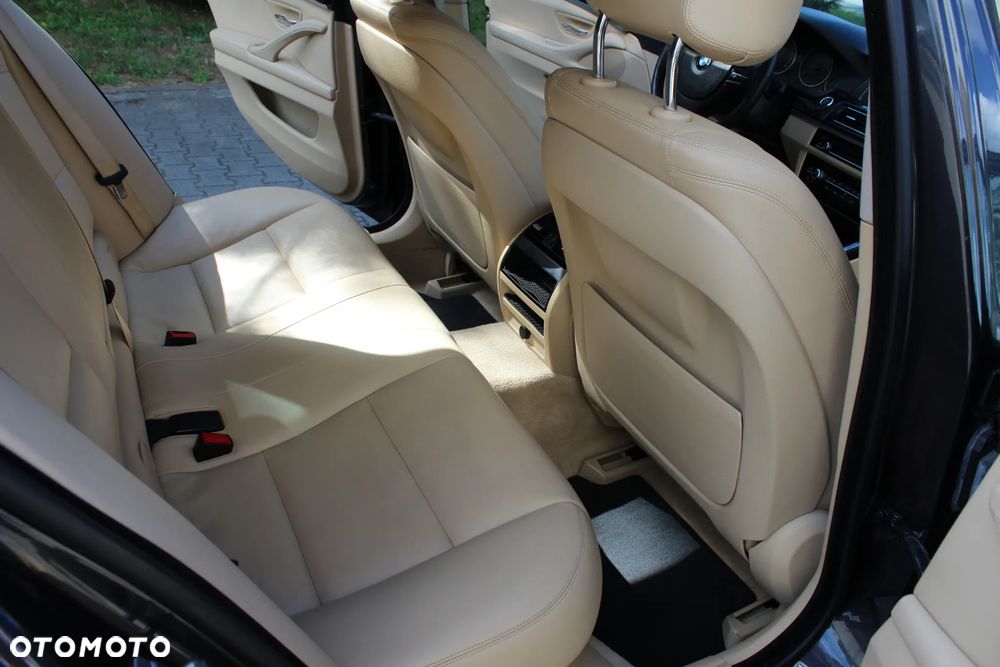 BMW Seria 5 520d Edition Fleet Exclusive - 26