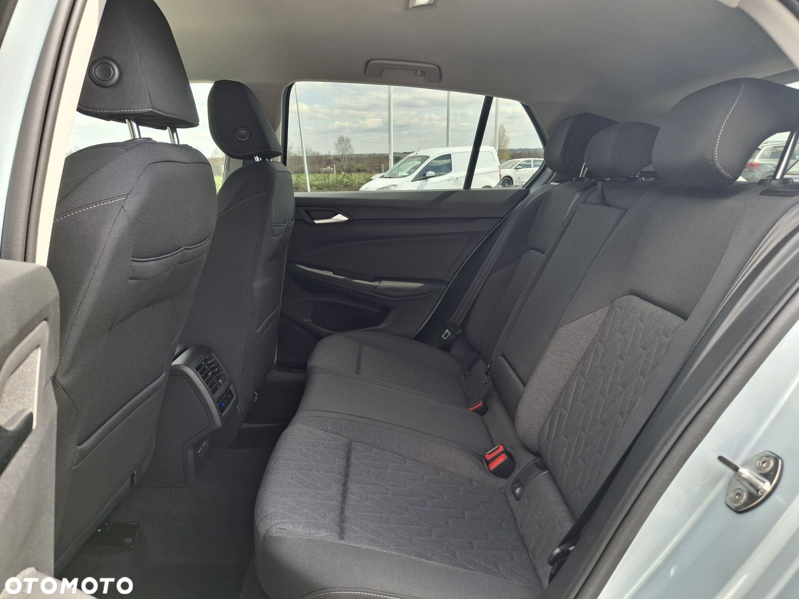 Volkswagen Golf - 15