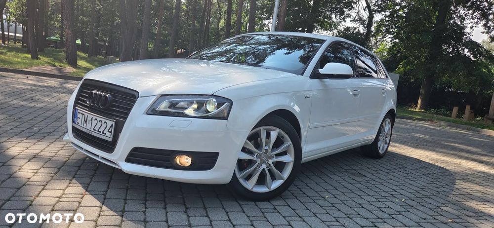 Audi A3 Sportback 1.6 TDI DPF S line Sportpaket - 13