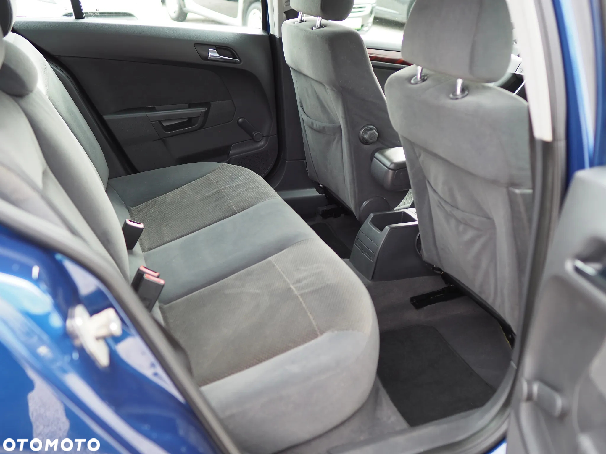Opel Astra - 18