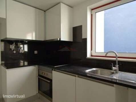T2 Duplex para Arrendamento no Centro da Póvoa de Santa Iria - Grande imagem: 2/18