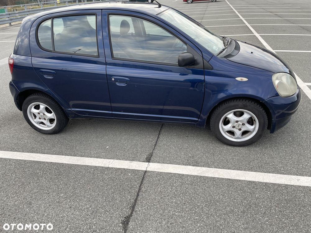 Toyota Yaris 1.3 - 5