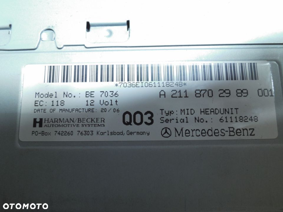 MERCEDES E-KLASA W211 RADIO A2118702989 - 2