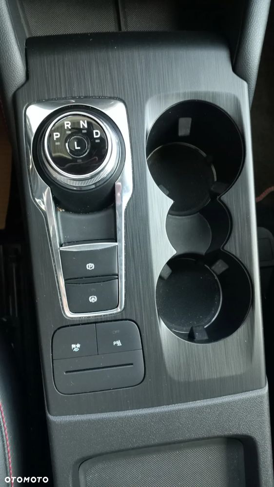 Ford Kuga 2.5 FHEV FWD ST-Line X - 25