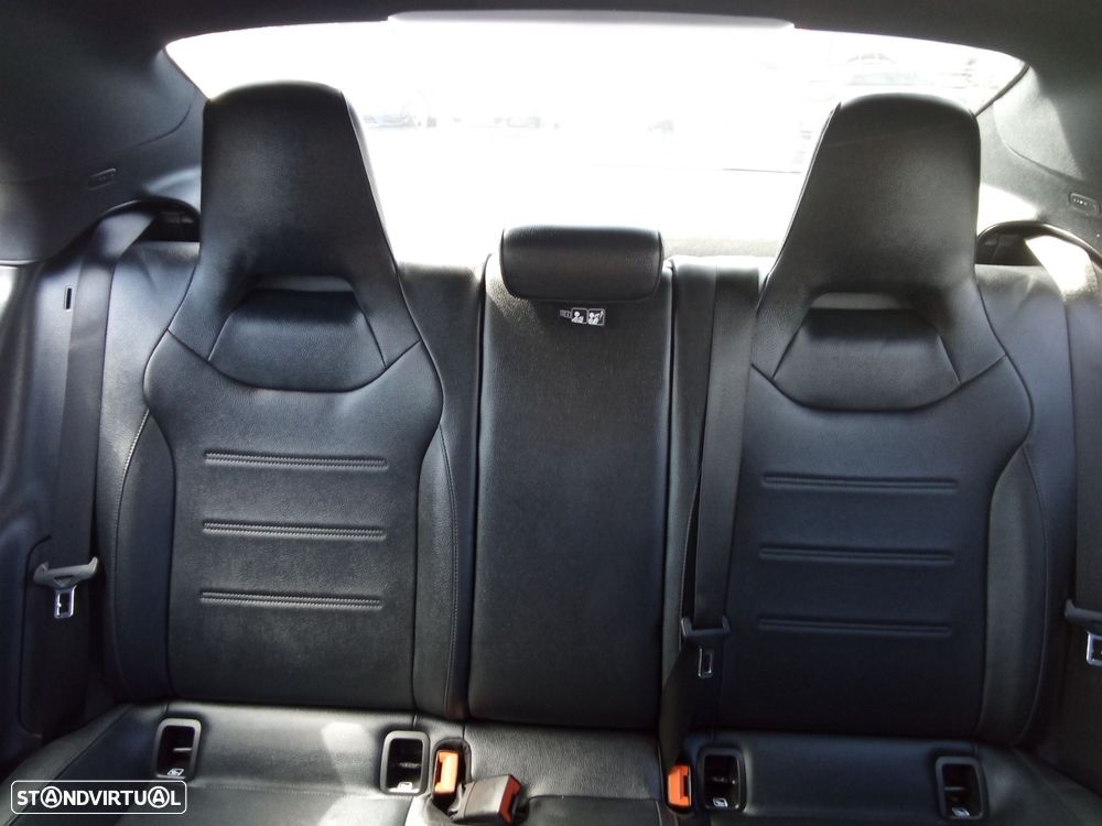 Mercedes-Benz CLA 180 d Progressive Aut. - 23