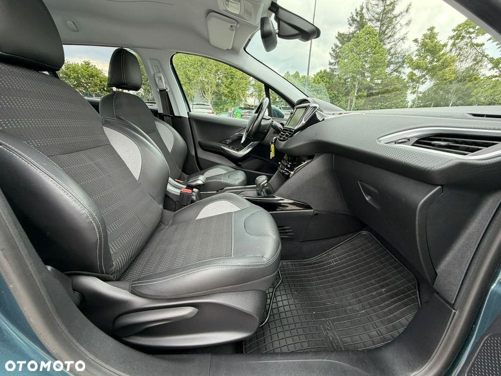Peugeot 2008 PureTech 110 Stop&Start EAT6 Allure - 36