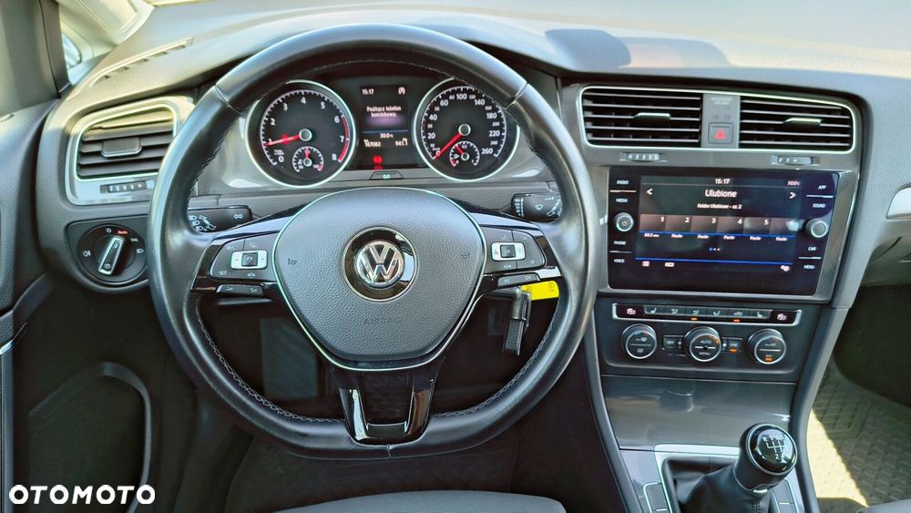 Volkswagen Golf Variant - 12