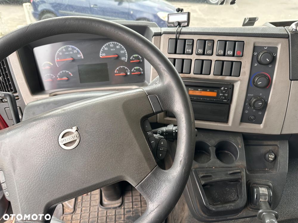Volvo FL - 27