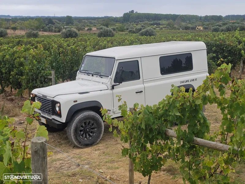 Land Rover Defender - 8