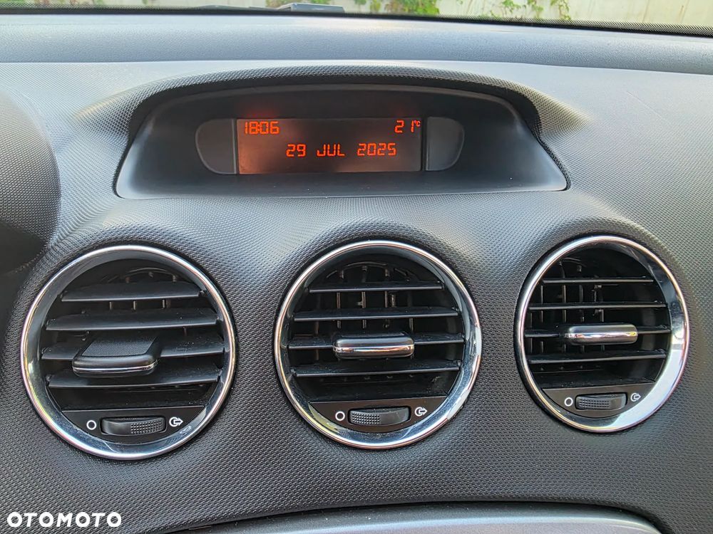 Peugeot 308 1.6 HDi Premium - 13