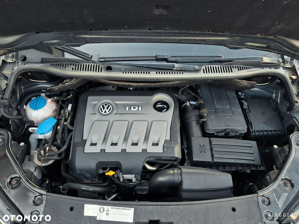 Volkswagen Touran 2.0 TDI Highline - 8