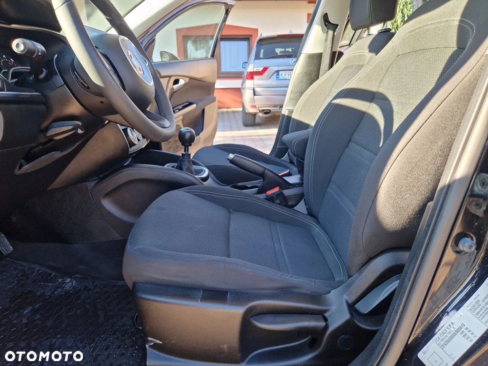 Fiat Tipo 1.4 16v Lounge EU6d - 22