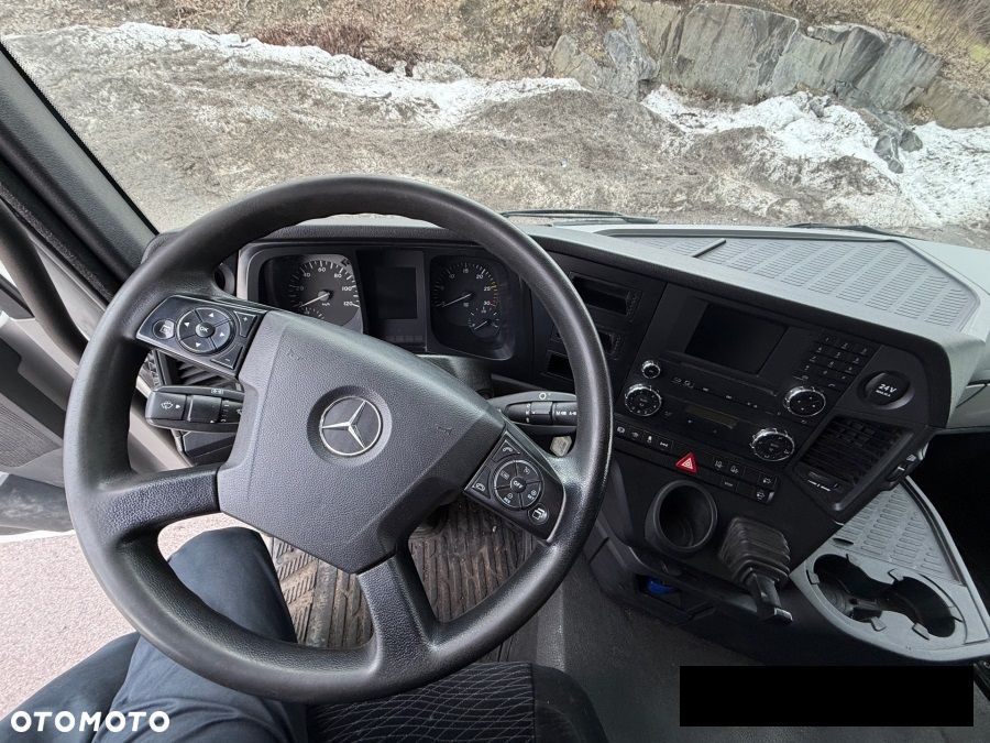 Mercedes-Benz Antos - 10